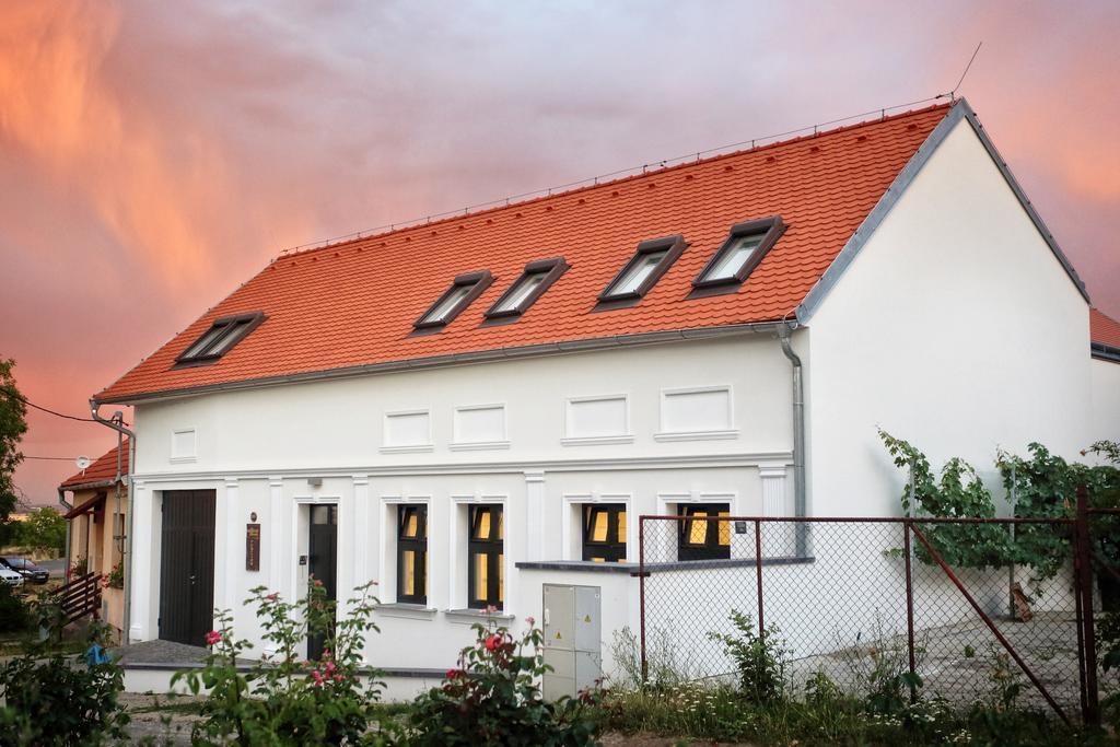 Penzion Vinařství Konitz Znojmo Exterior foto